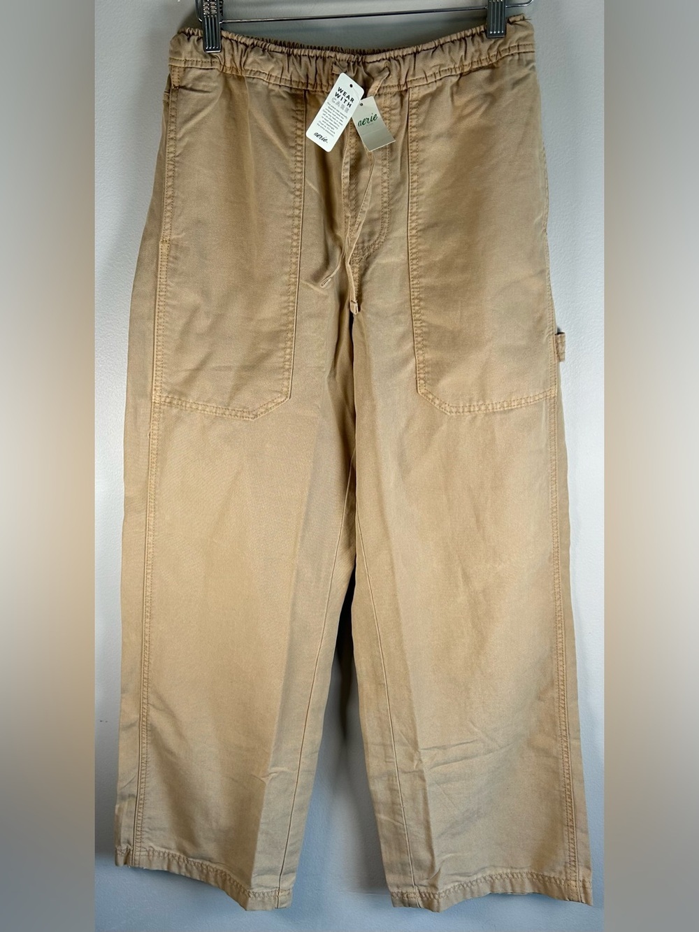 Aerie Women’s Cargo Workwear Pants Size XS Beige Patch Pockets Drawstring NWT